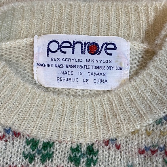 Vintage Penrose Sweater w/ Buttons on the Shoulder Sz Small - Picture 4 of 4